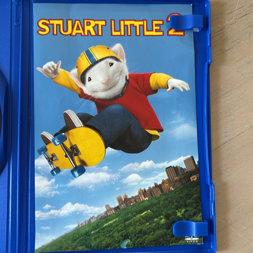 Stuart Little and Margalo plush set with Stuart Little 2 Special Edition DVD - Picture 16 of 16